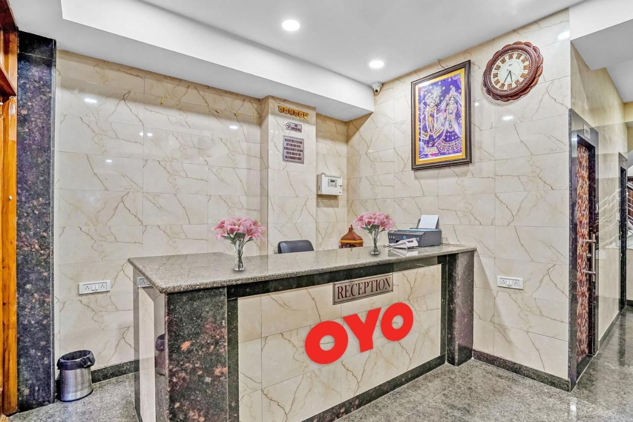 Oyo 88326 Hotel Cloud 9 Nueva Delhi Exterior foto